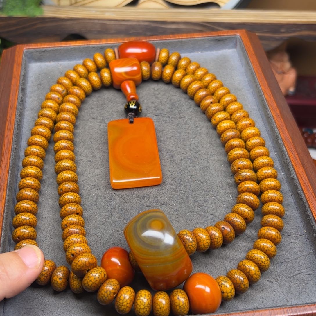 星月菩提吊坠保***中星月