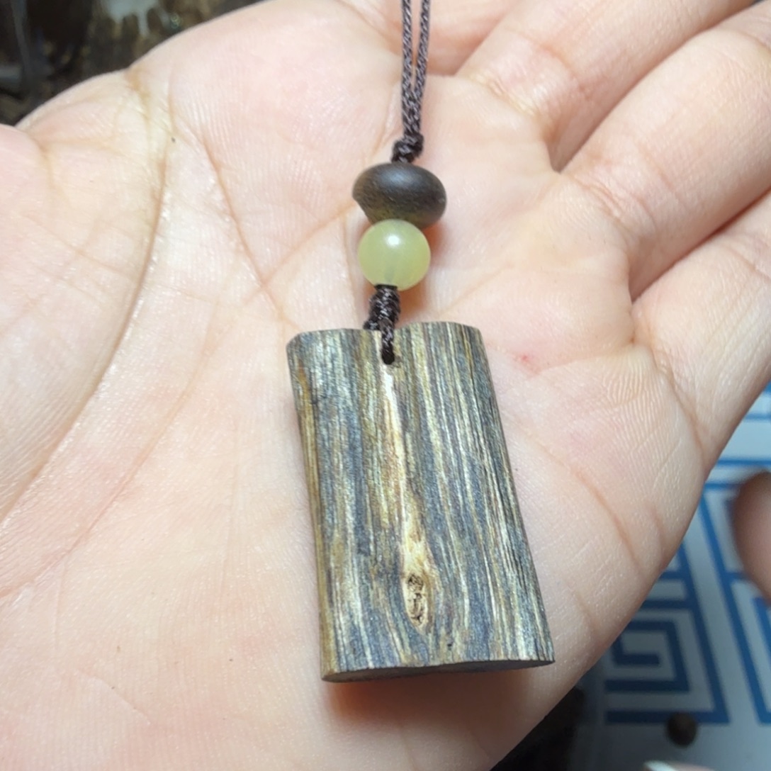 手工DIY手机挂件一个