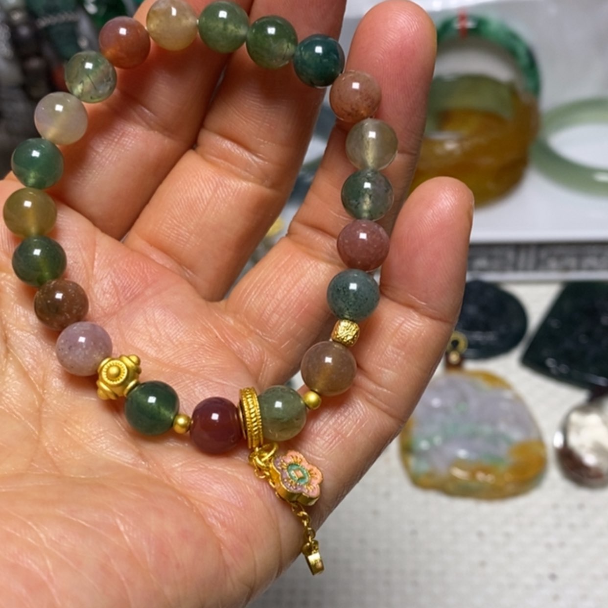 【闪购商品】翡翠吊坠(赠链)未镶嵌