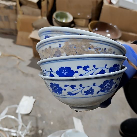 瓷片陶瓷盘子碗啥都有