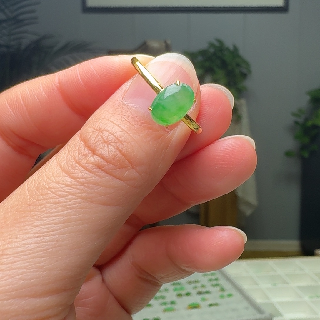 翡翠18K金镶嵌戒指天然