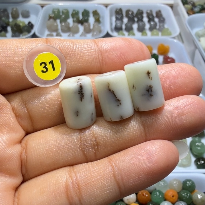 未镶嵌和田玉珠宝半成品