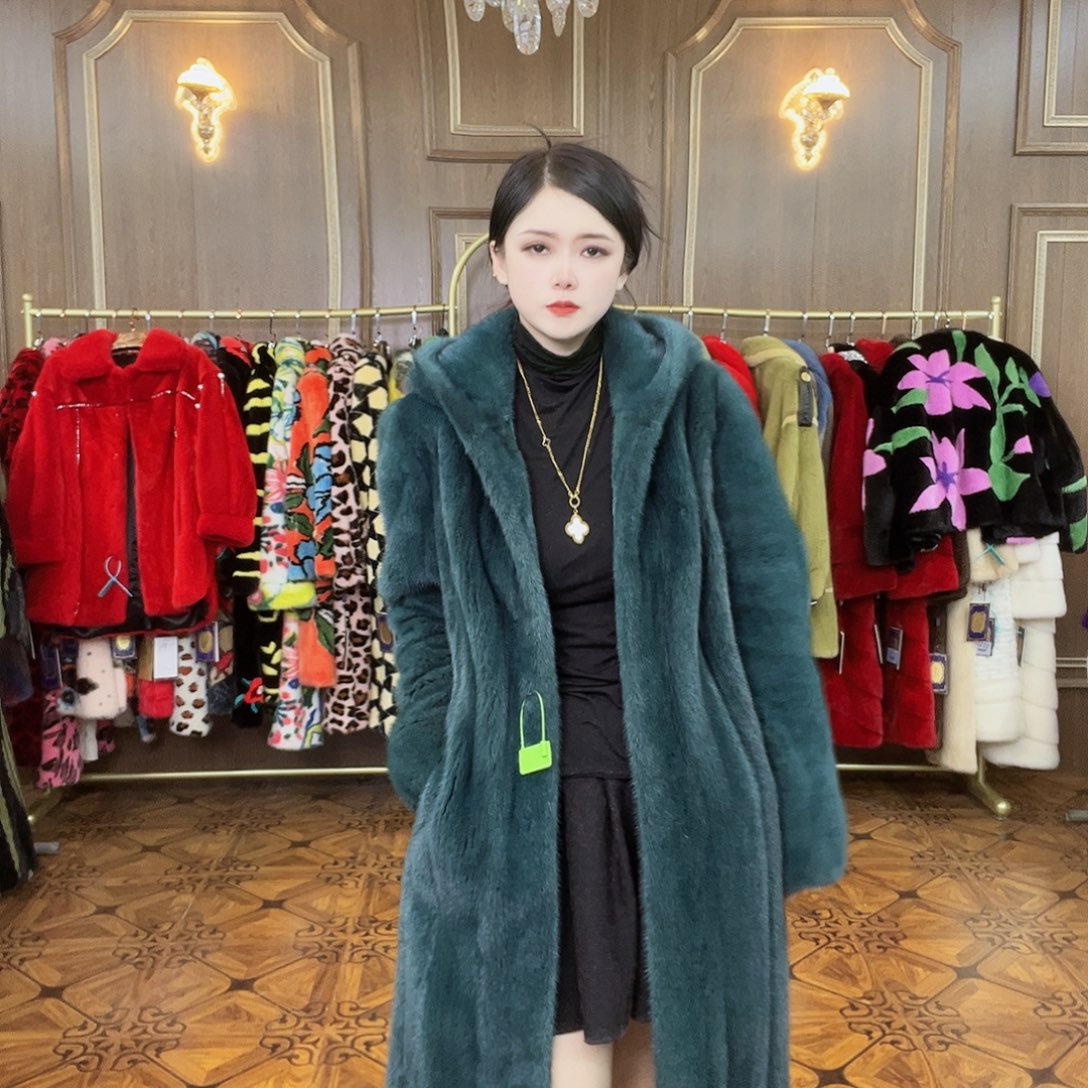 湖绿帽版长款皮草