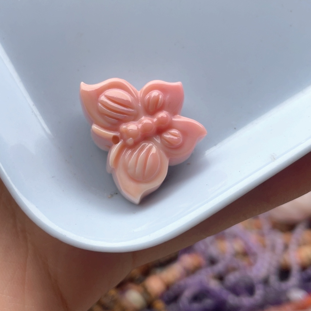 玛瑙/玉髓合金珠宝半成品一个装25*20女贝贝蝴蝶双面雕
