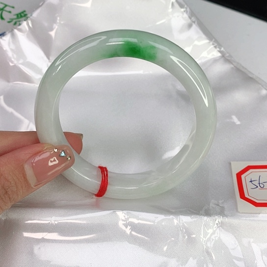 翡翠手镯未镶嵌天然翡翠A货076