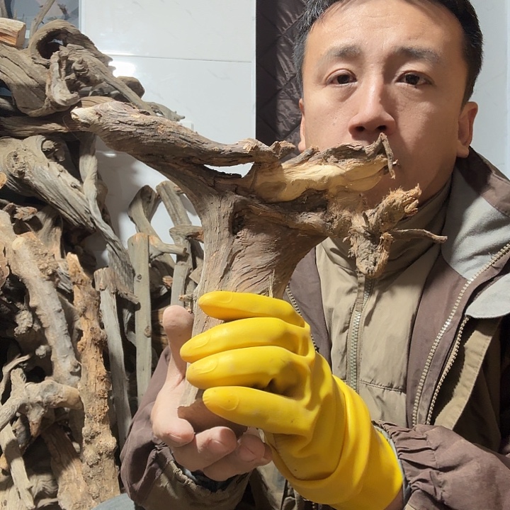 一***，柏木崖柏毛料的加工