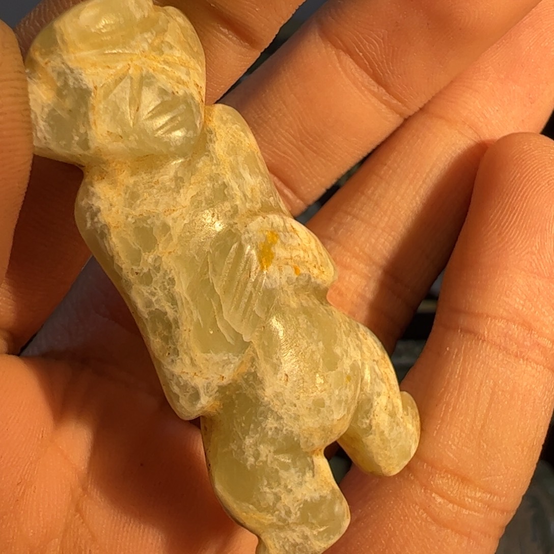 敏***的玉玉摆件太阳神器形