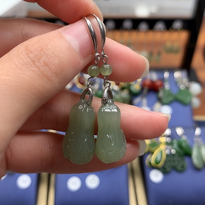 和田玉银S925镶嵌耳饰白菜21.7左右晴水绿