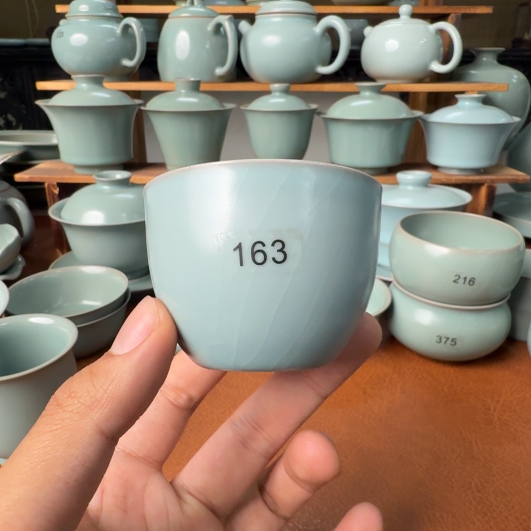 陶摆件微瑕仿古天青小缸杯