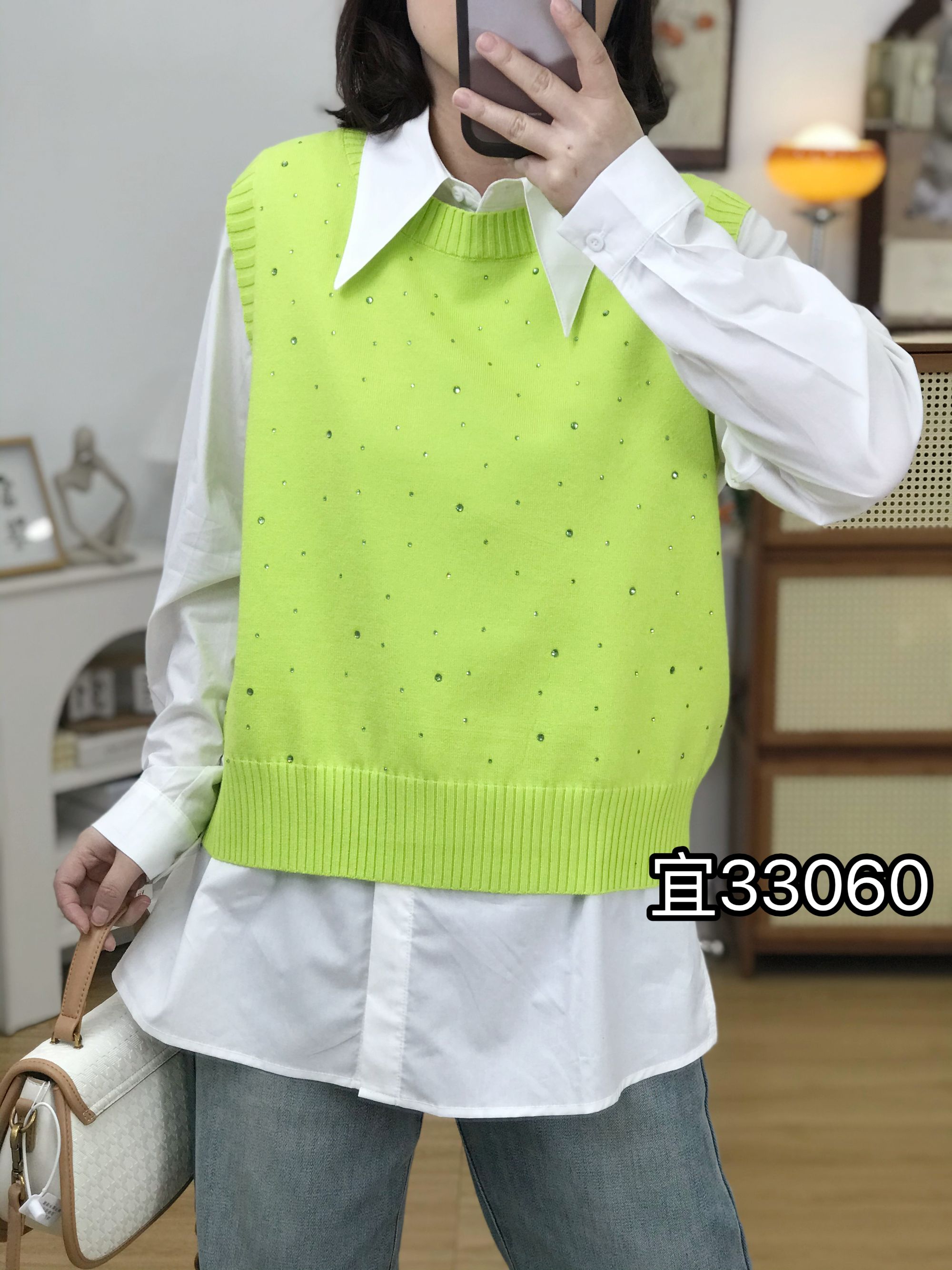  {捡漏款}33060秋季大码女装衬衣满钻毛织马甲套装