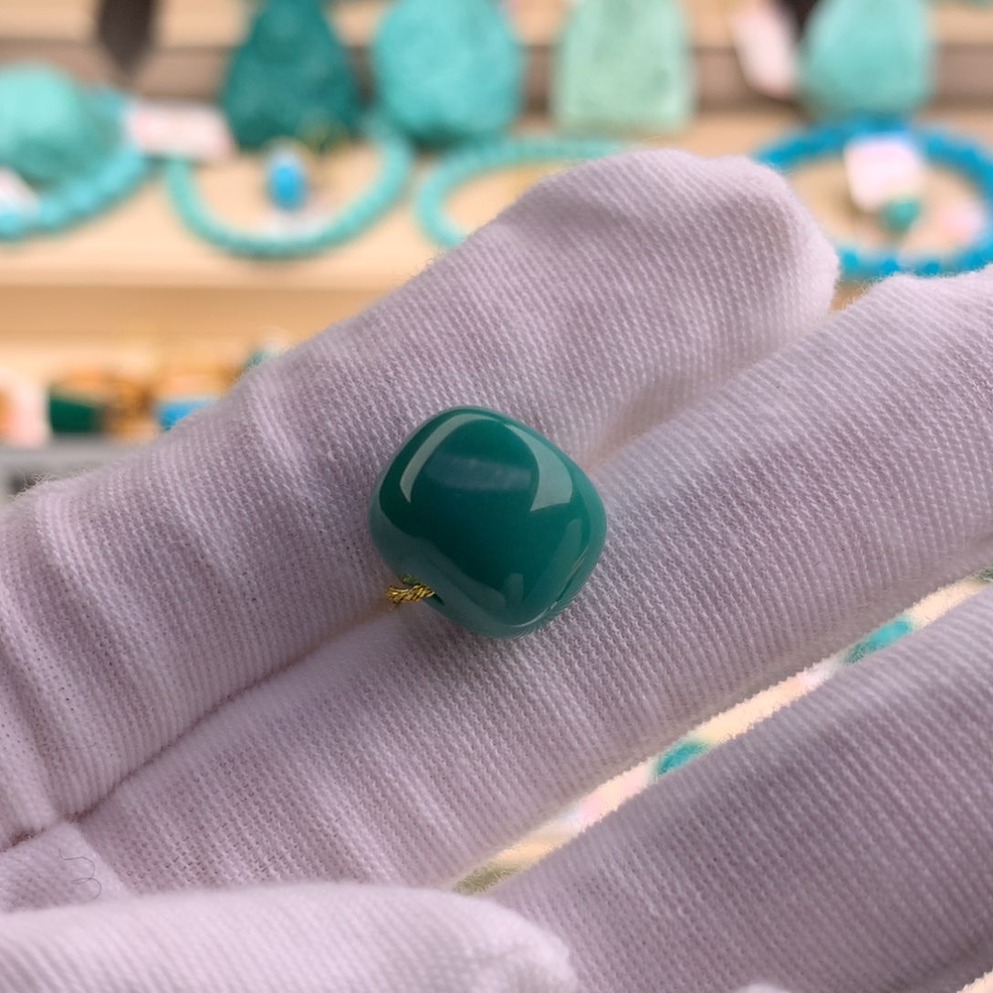 绿松石珠宝奇石未镶嵌13.3*10.6mm