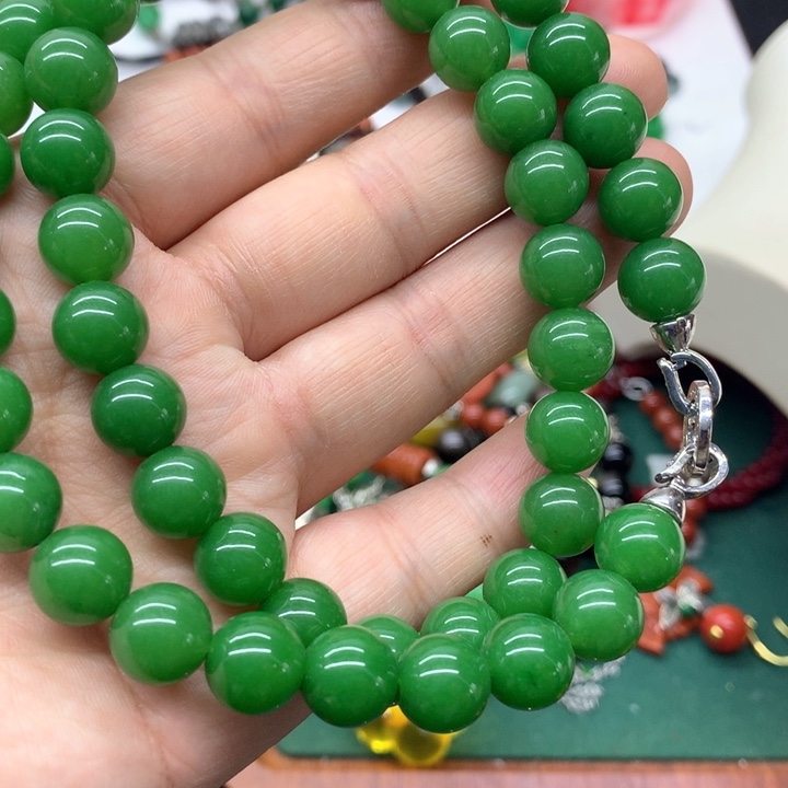 颈饰未镶嵌翡翠吊坠