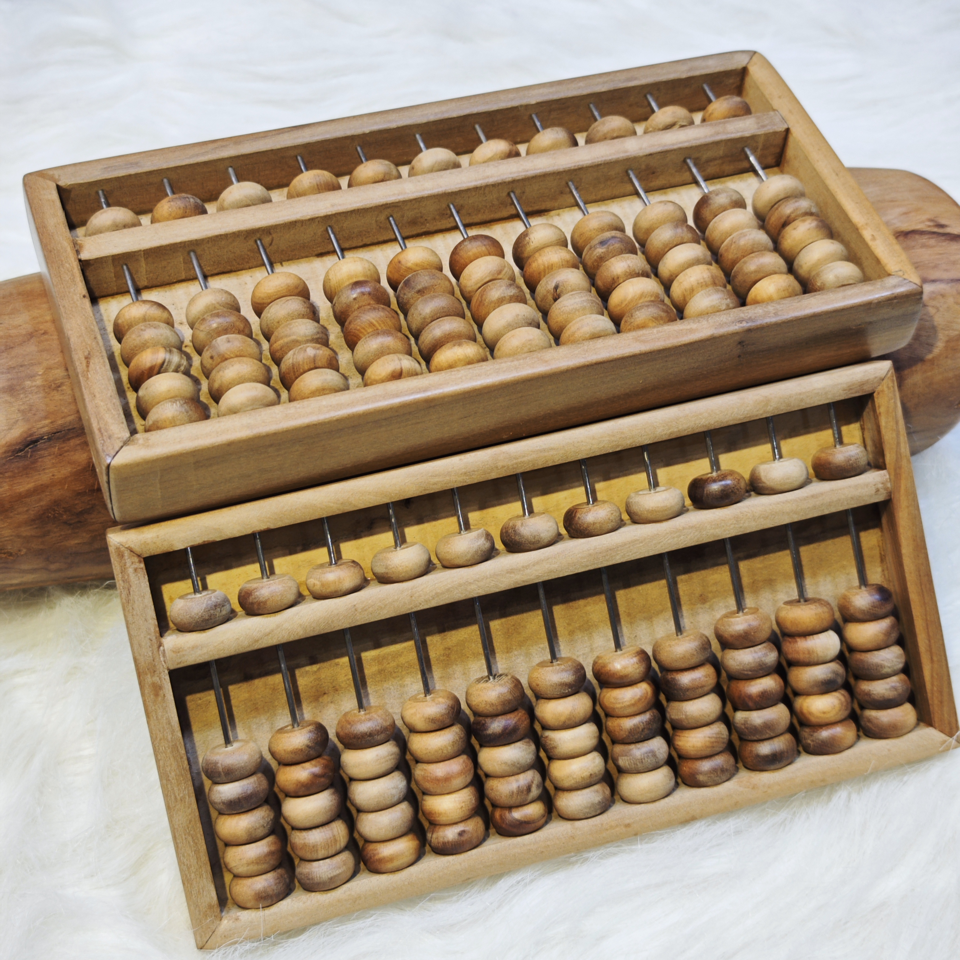 龙珠岛收藏级纯手工定制密实檀香心材算盘摆件