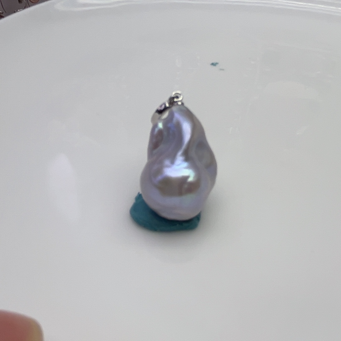 淡水珍珠吊坠(赠链)未镶嵌