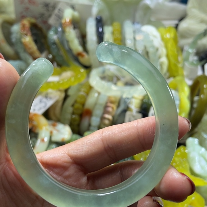 岫玉未镶嵌手镯57