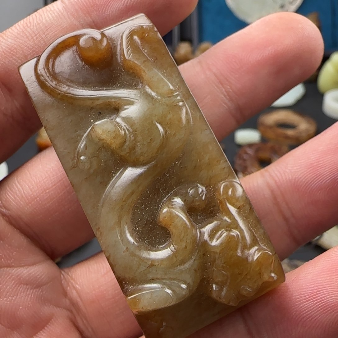 和田玉颈饰未镶嵌渭****司