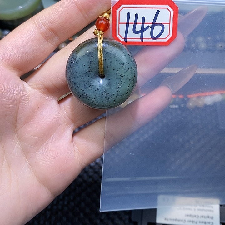 和田玉和田玉边角料随机发未镶嵌