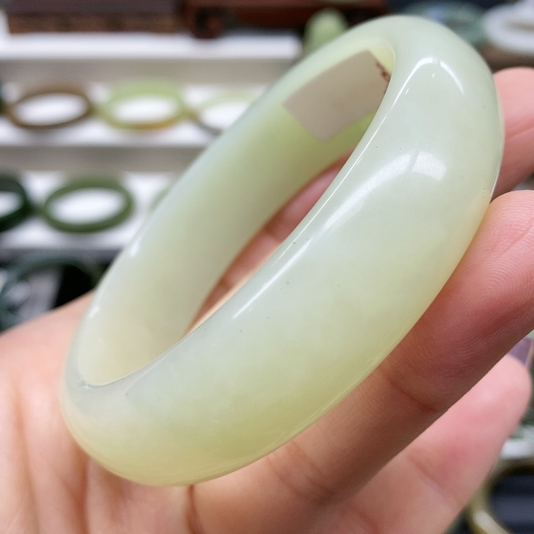 【闪购商品】和田玉手镯未镶嵌63圈口