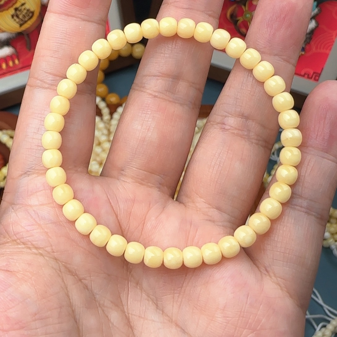 琥珀手链未镶嵌5咪