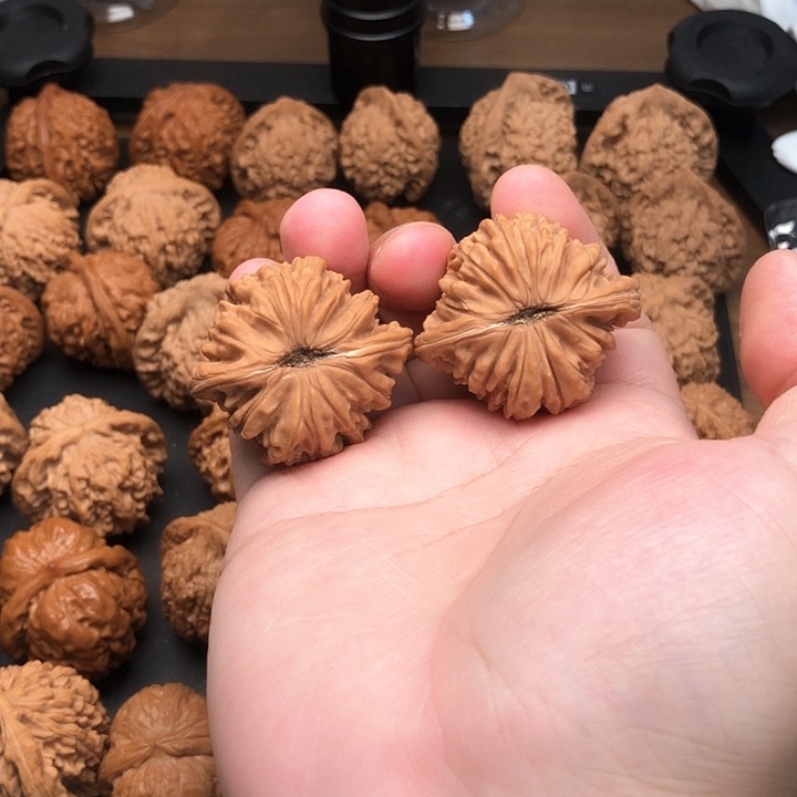 文玩核桃把件41精品23年汉高楼