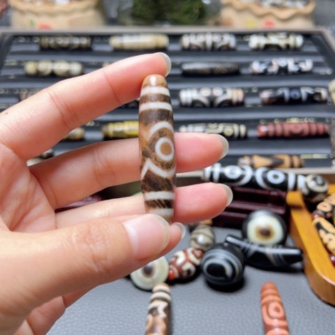 玛瑙/玉髓颈饰未镶嵌感*?