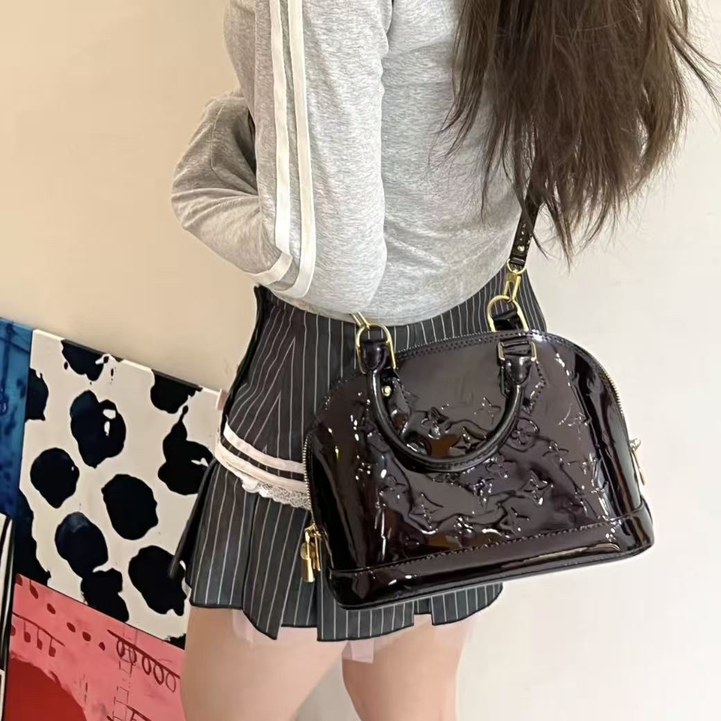 95新 LouisVuitton/路易威登 多宝二奢/04576/漆皮almabb贝壳包18