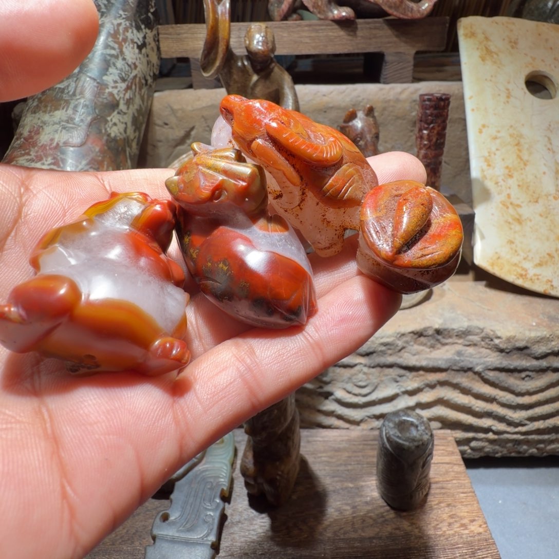 8***6和田玉（糖玉）未镶嵌颈饰