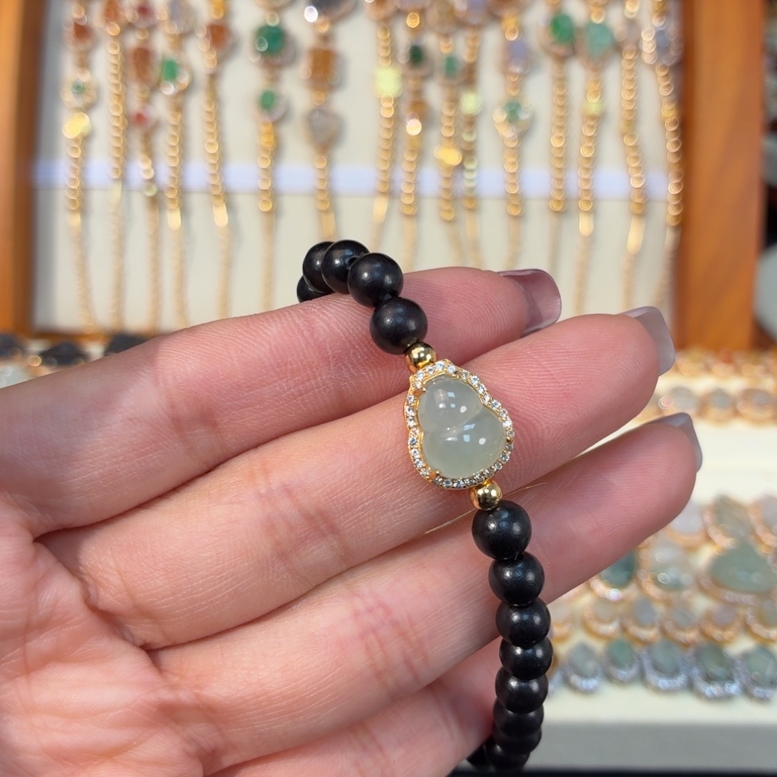 翡翠银S925镶嵌颈饰手串