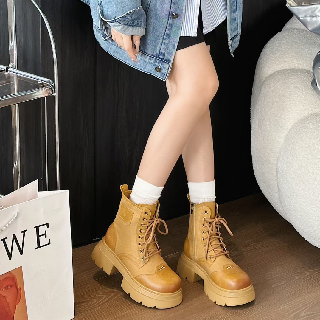 黑木李新款复古显瘦厚底套筒短款马丁靴女不加绒大黄靴