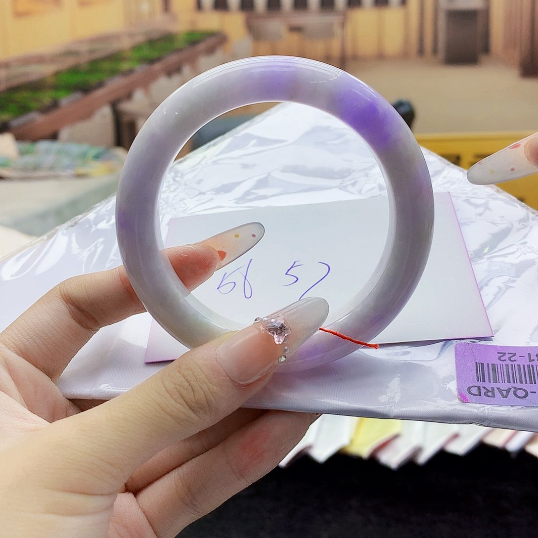 翡翠手镯未镶嵌678977998889999009000