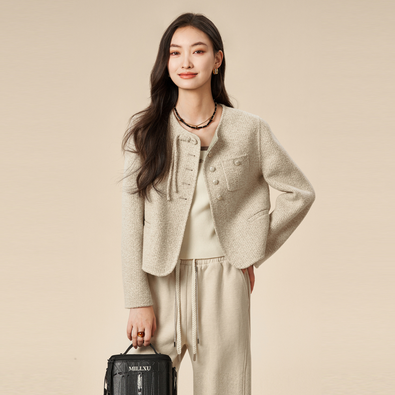 XG雪歌粉色短外套秋季新款绳扣装饰外套女
