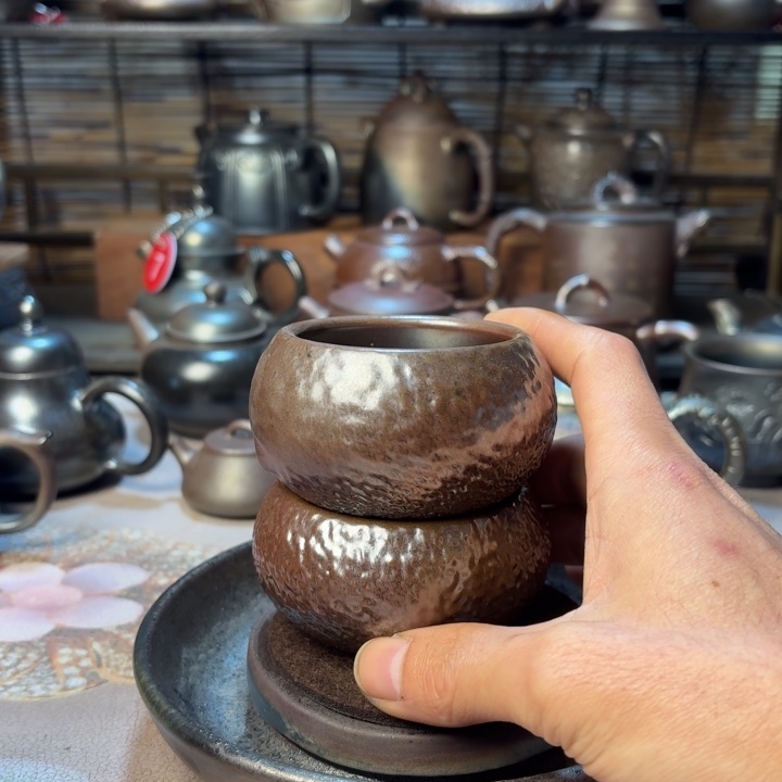 壶庄诚诚烧坭兴陶壶100（