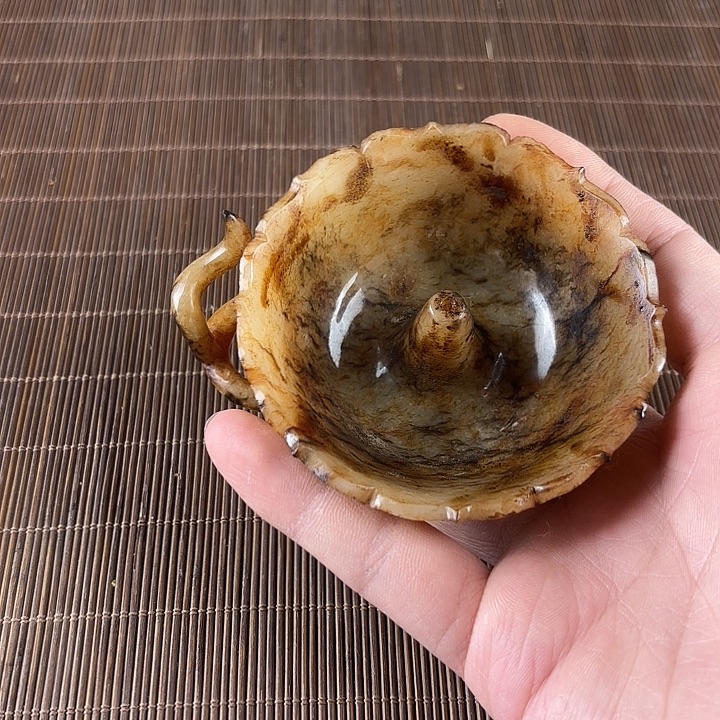 莲***翁和田玉未镶嵌挂件