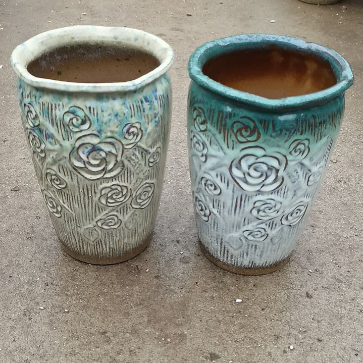 红陶口16高24两个盆子