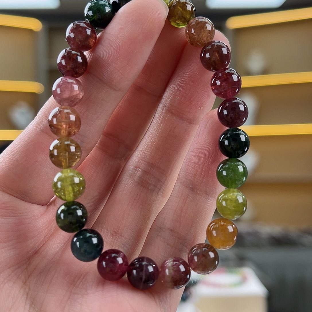 碧玺碧玺7mm          未镶嵌西****界