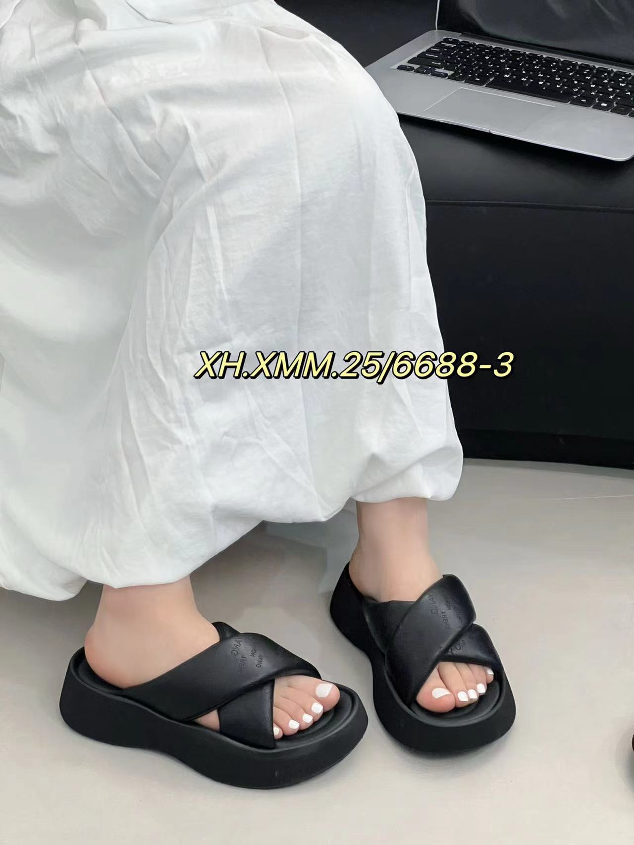 6688-3拖鞋女夏外穿2025新款网红简约百搭小个子厚底休闲凉拖鞋子