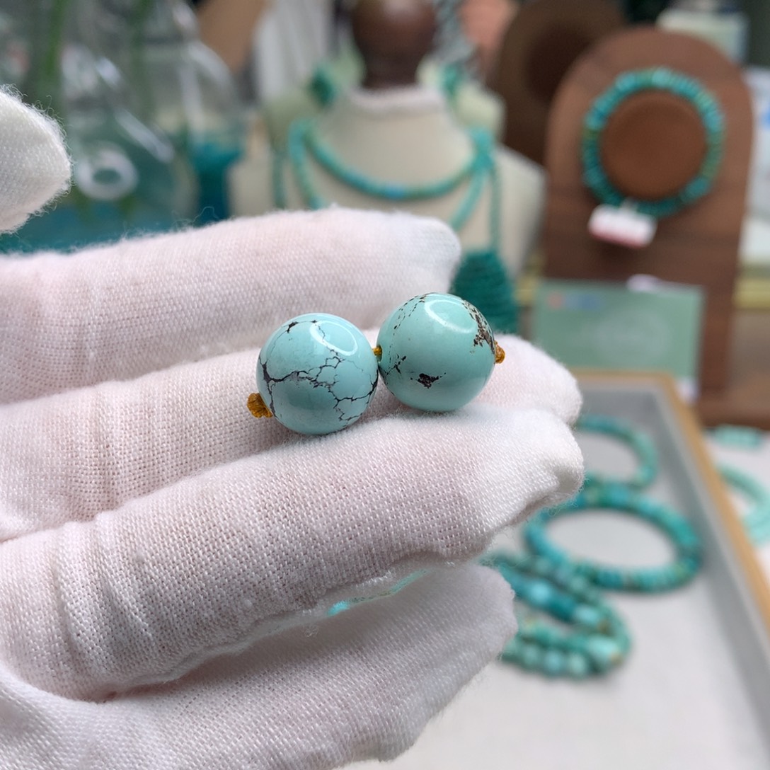 绿松石未镶嵌饰品