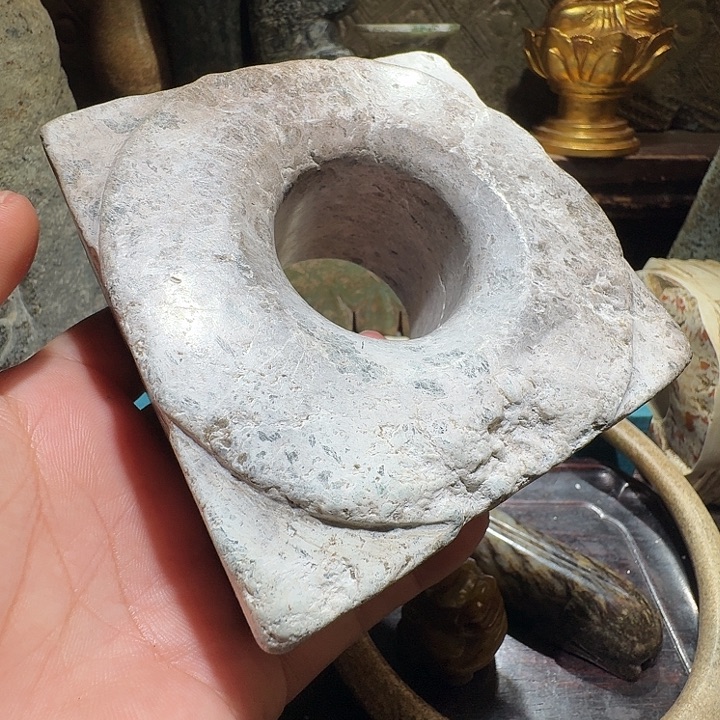 青***春和田玉（糖玉）未镶嵌颈饰