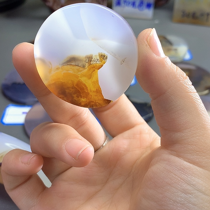 未镶嵌颈饰玛瑙/玉髓