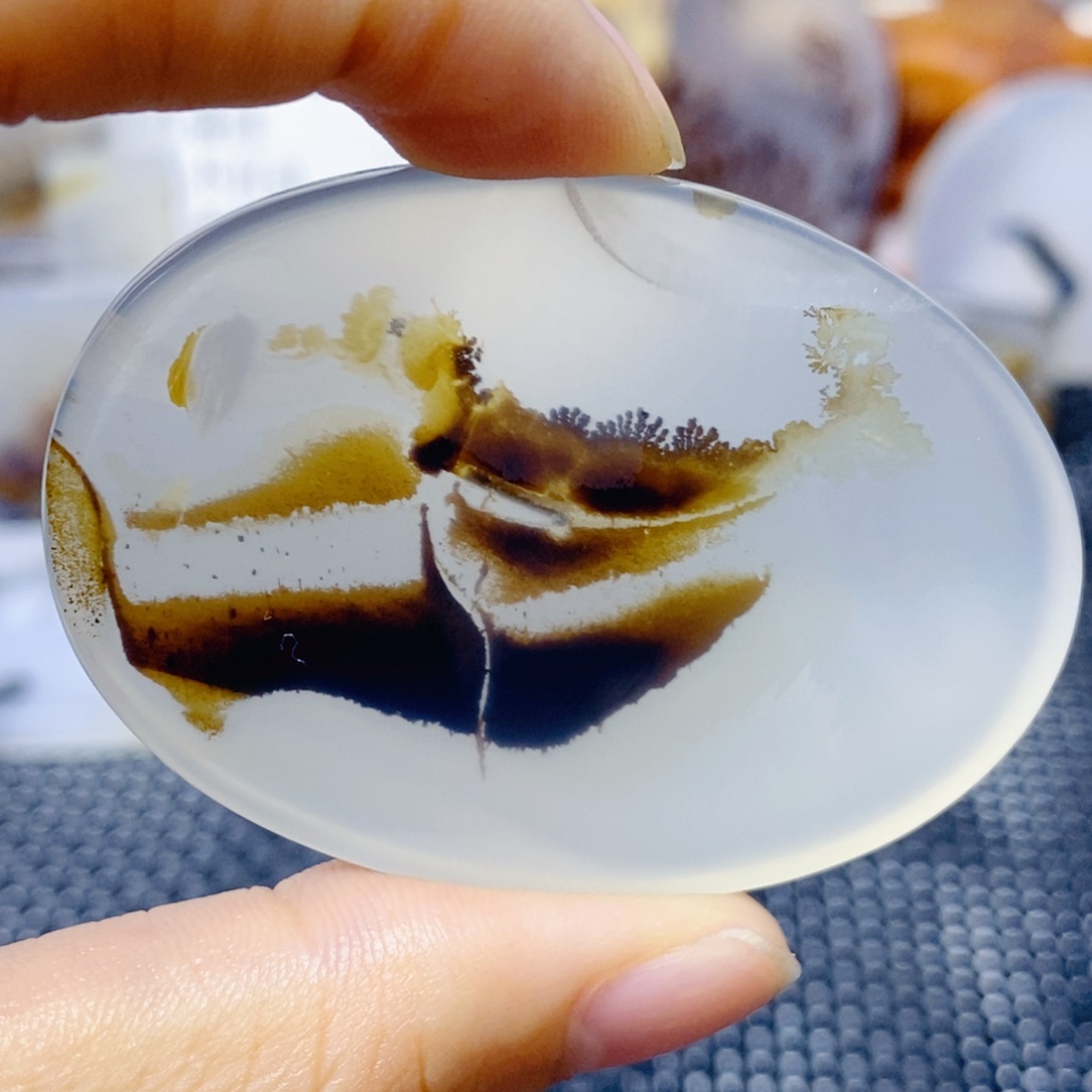 玛瑙/玉髓未镶嵌珠宝奇石