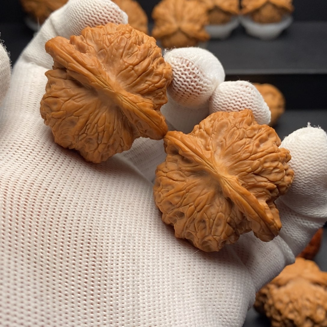 文玩核桃把件42尺平谷血麒麟