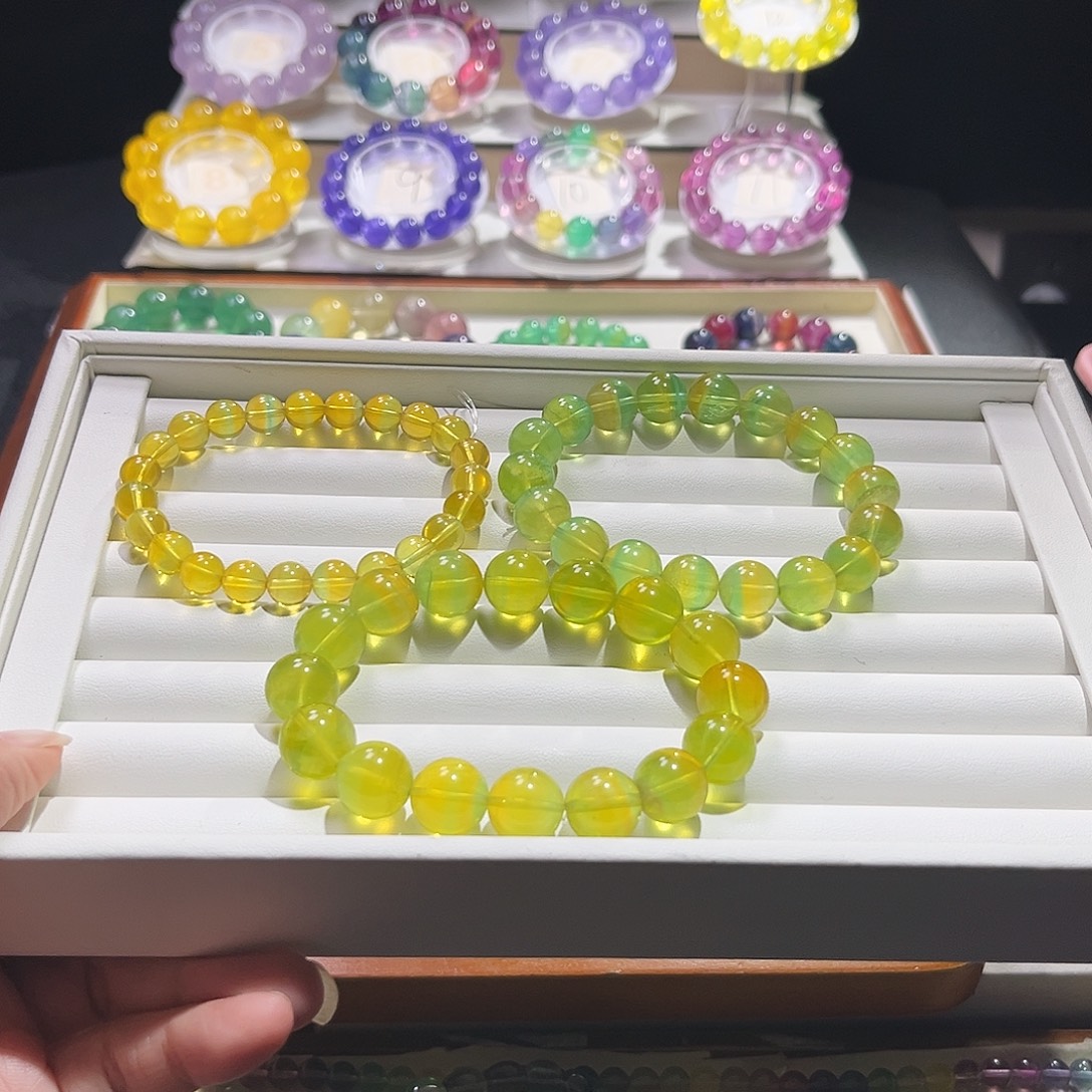 妖***开萤石手串未镶嵌3条316 拍4个79