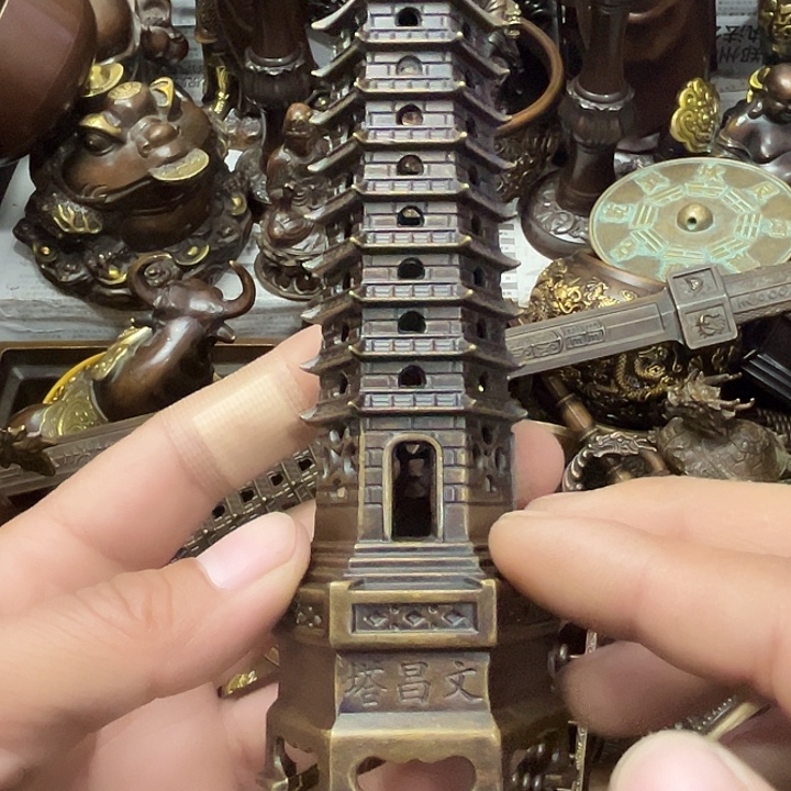 顺顺利利，铜器摆件