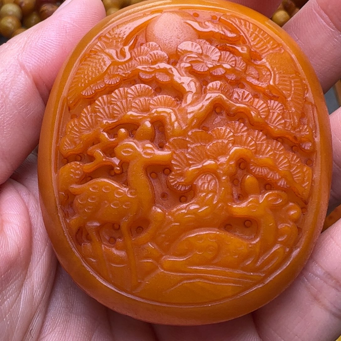 蜜蜡未镶嵌珠宝奇石