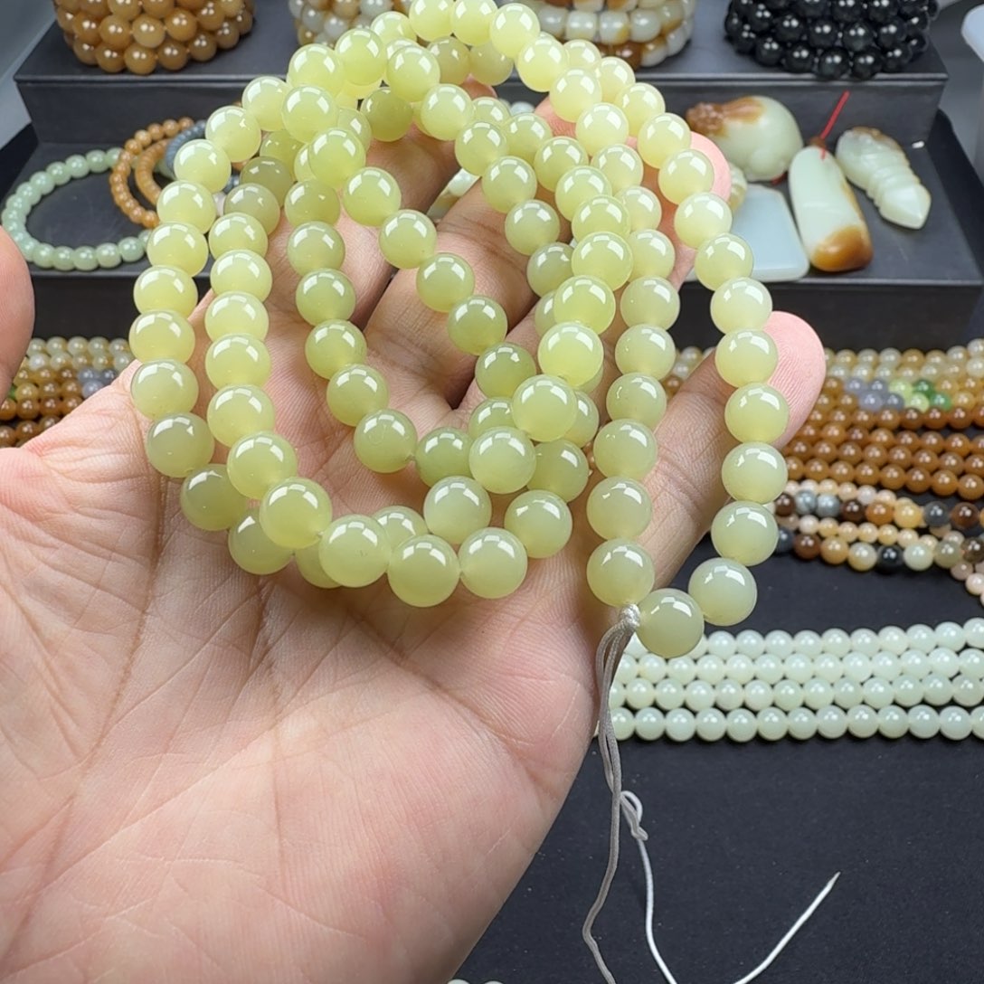 木***兰和田玉未镶嵌手链