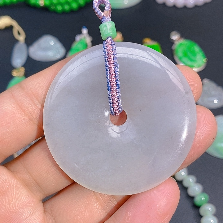 颈饰未镶嵌翡翠涅**生