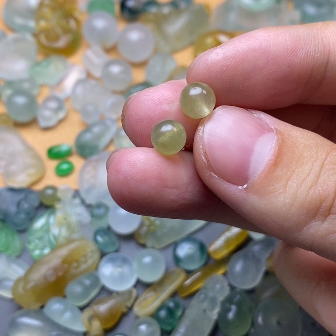 定制翡翠未镶嵌珠子