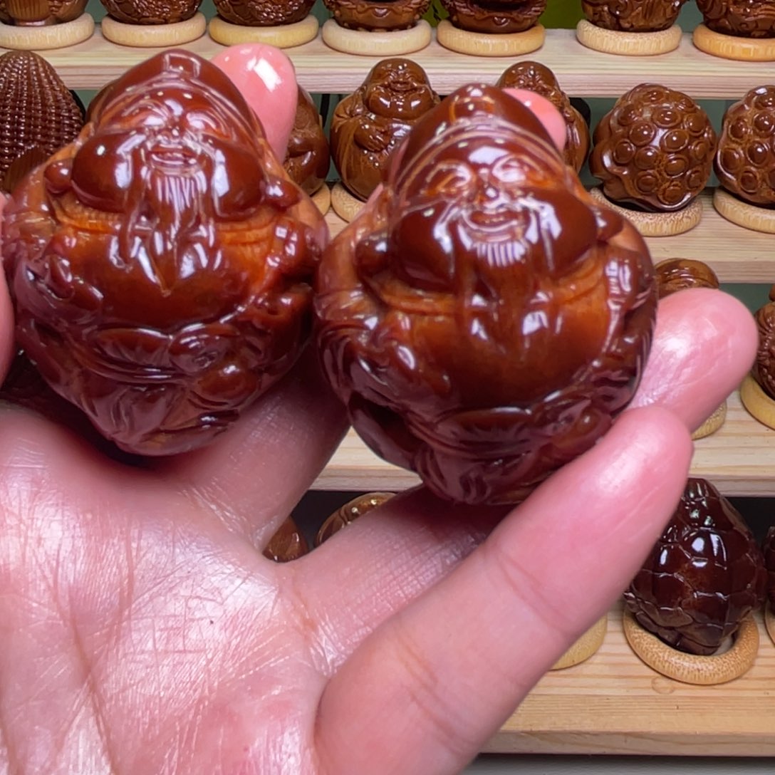 橄榄核手串/手链三九玉华财神一对