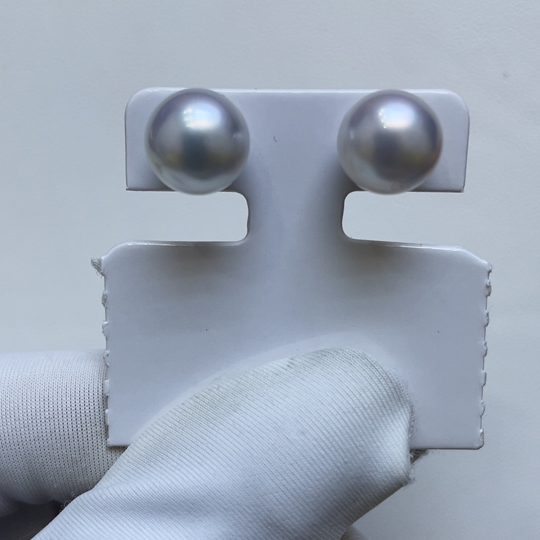 18K金镶嵌耳饰海水珍珠澳白