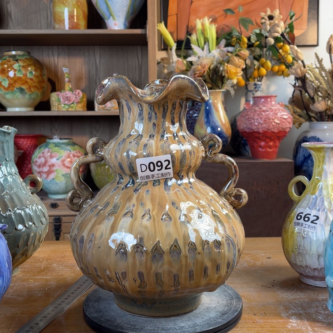 摆件陶瓷花瓶高29口5瑕疵盘泥